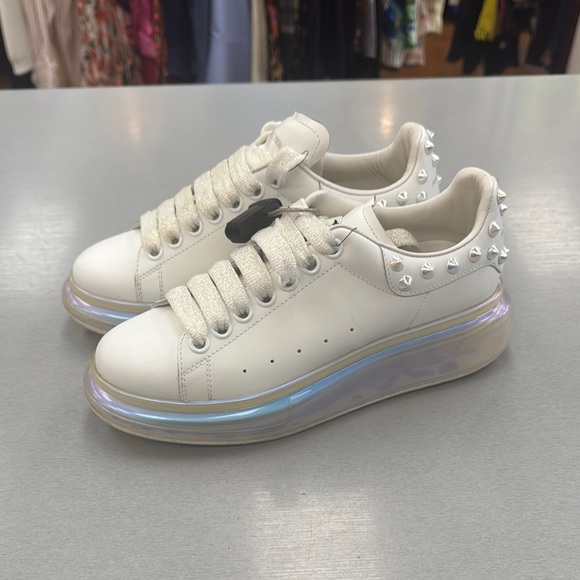 Alexander McQueen sneakers - Picture 1 of 8